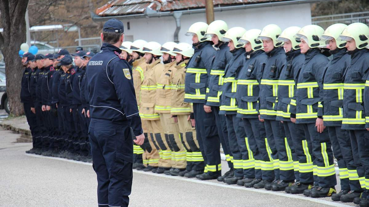 Vatrogasci obilježili Dan nezavisnosti: Volimo i čuvamo domovinu