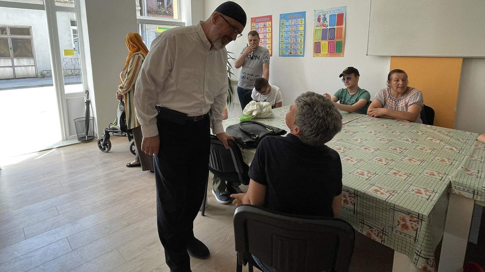 Dani Ajvatovice: Muftija travnički posjetio Humanitarno udruženje "Sreća za sve"