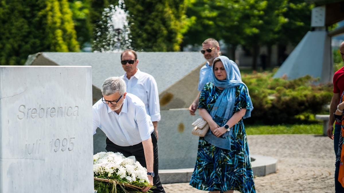 Sarajevska Općina Centar nabavila vozilo za Memorijalni centar Srebrenica