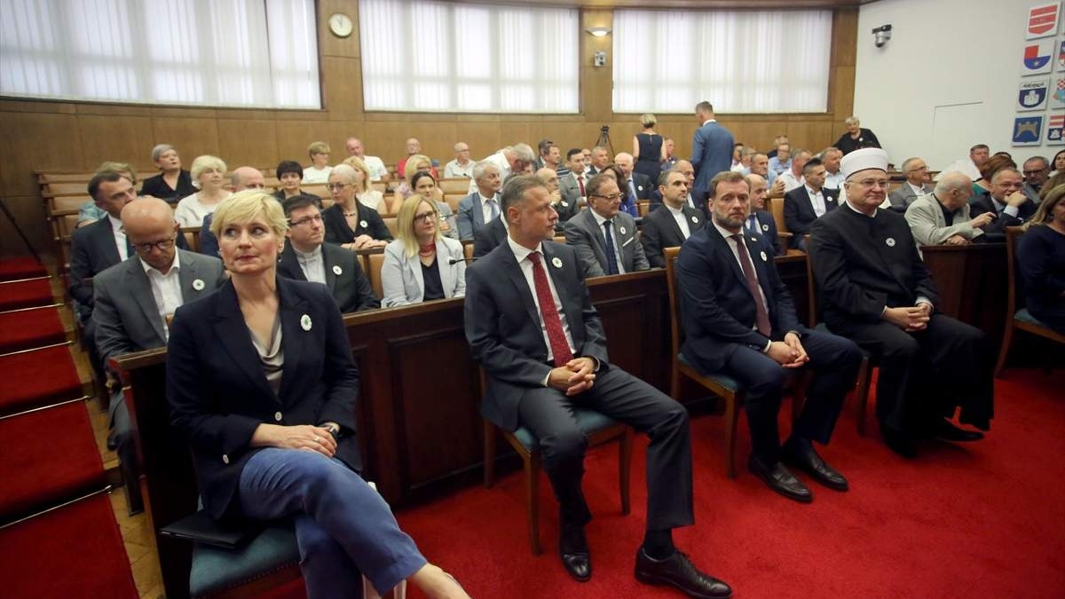 Komemoracija za Srebrenicu u Hrvatskom saboru: Istinom spriječiti međunacionalnu mržnju