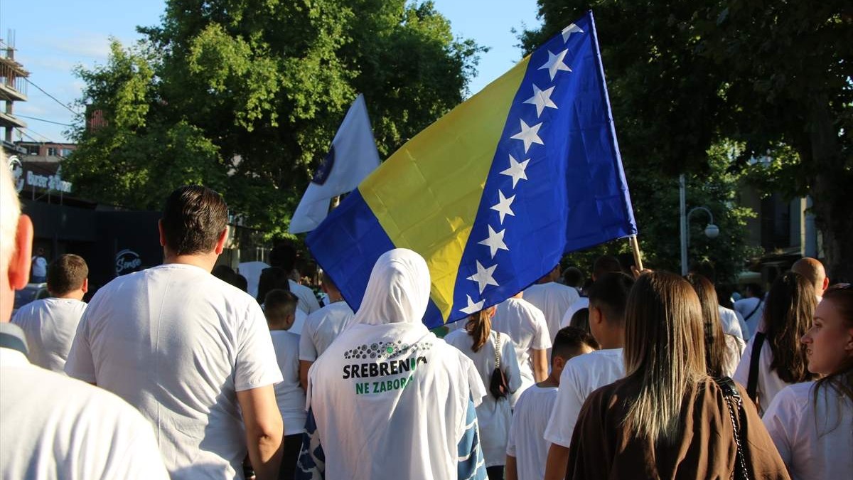U Skoplju održan Marš mira u znak sjećanja na žrtve genocida u Srebrenici