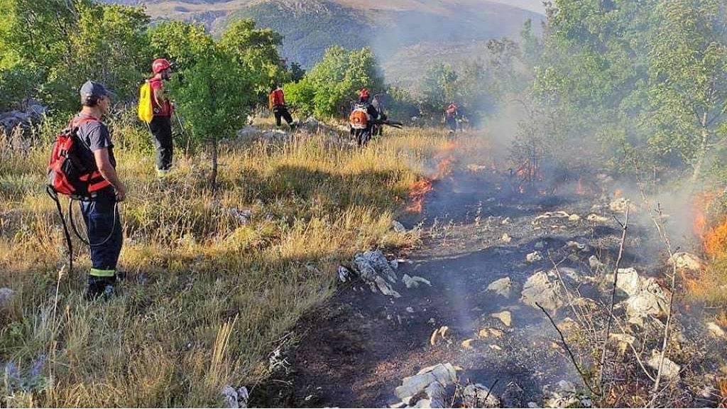 Ponovno aktivni požari u Konjicu i Čapljini, situacija na požarištima u Neumu stabilna