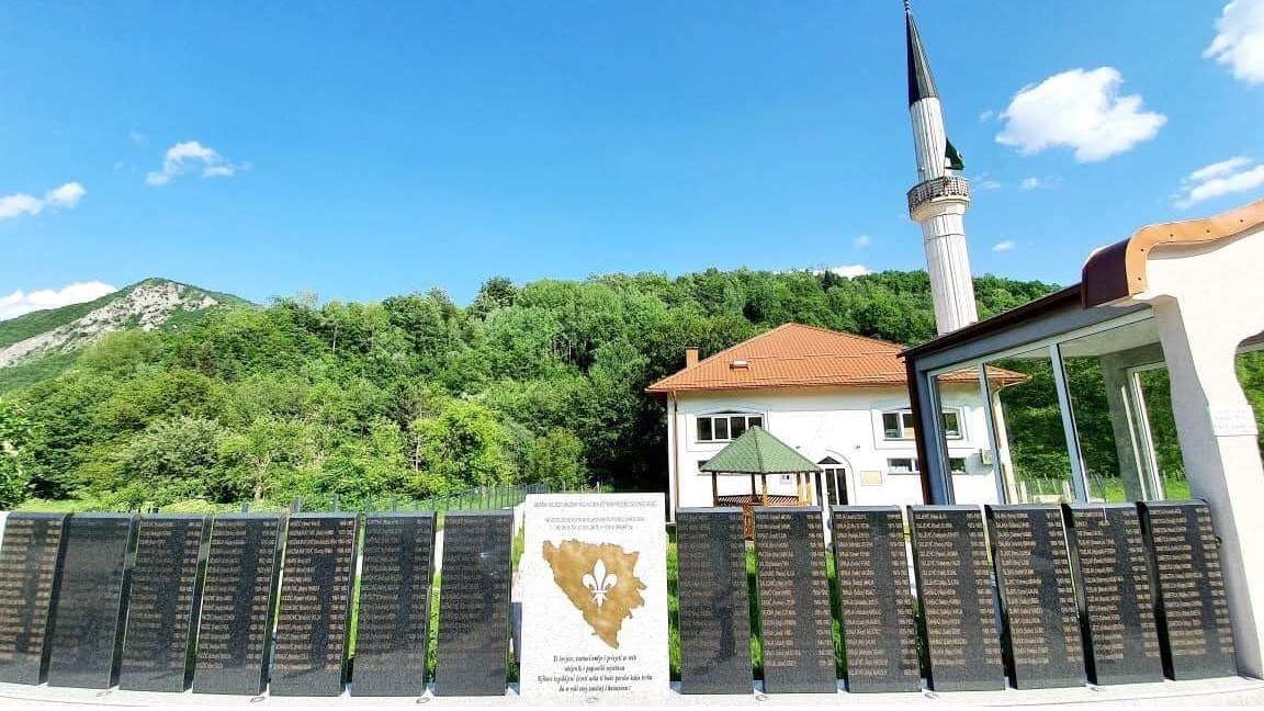 Otvoreno spomen-obilježje u fočanskom naselju Jeleč: Razvijati kulturu pamćenja