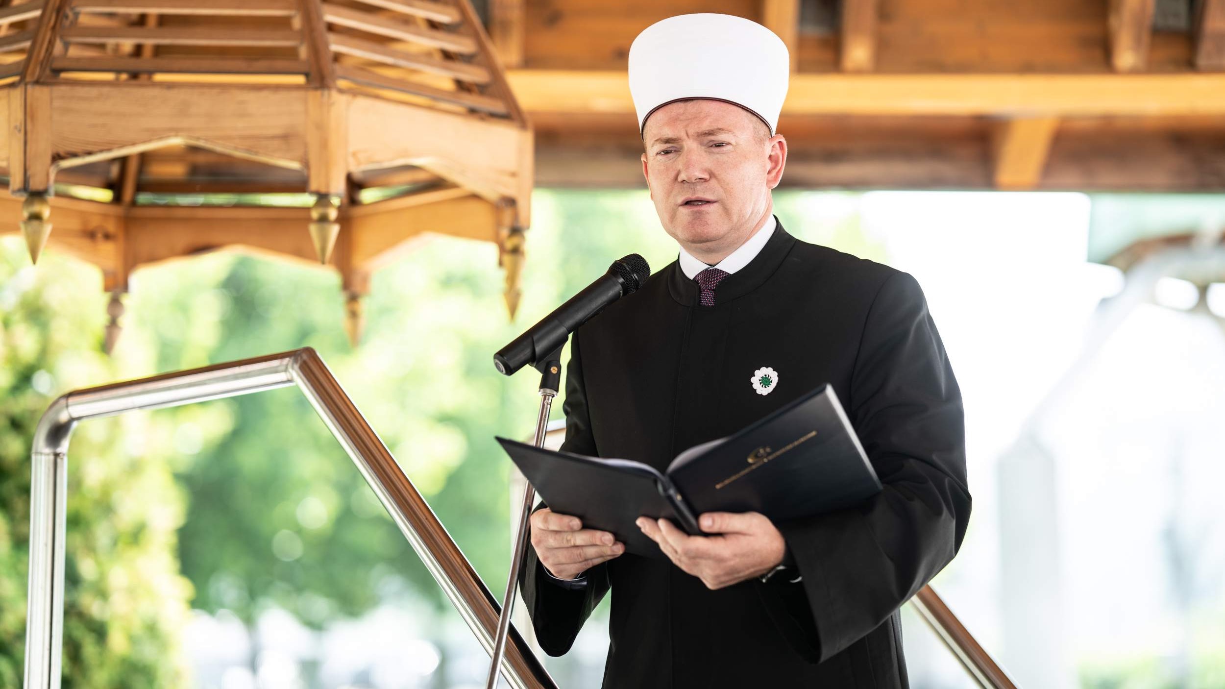 Muftija Porić u Potočarima: Ne smijemo zaboraviti one koji su se vratili na ognjišta i svojim prisustvom čuvaju BiH
