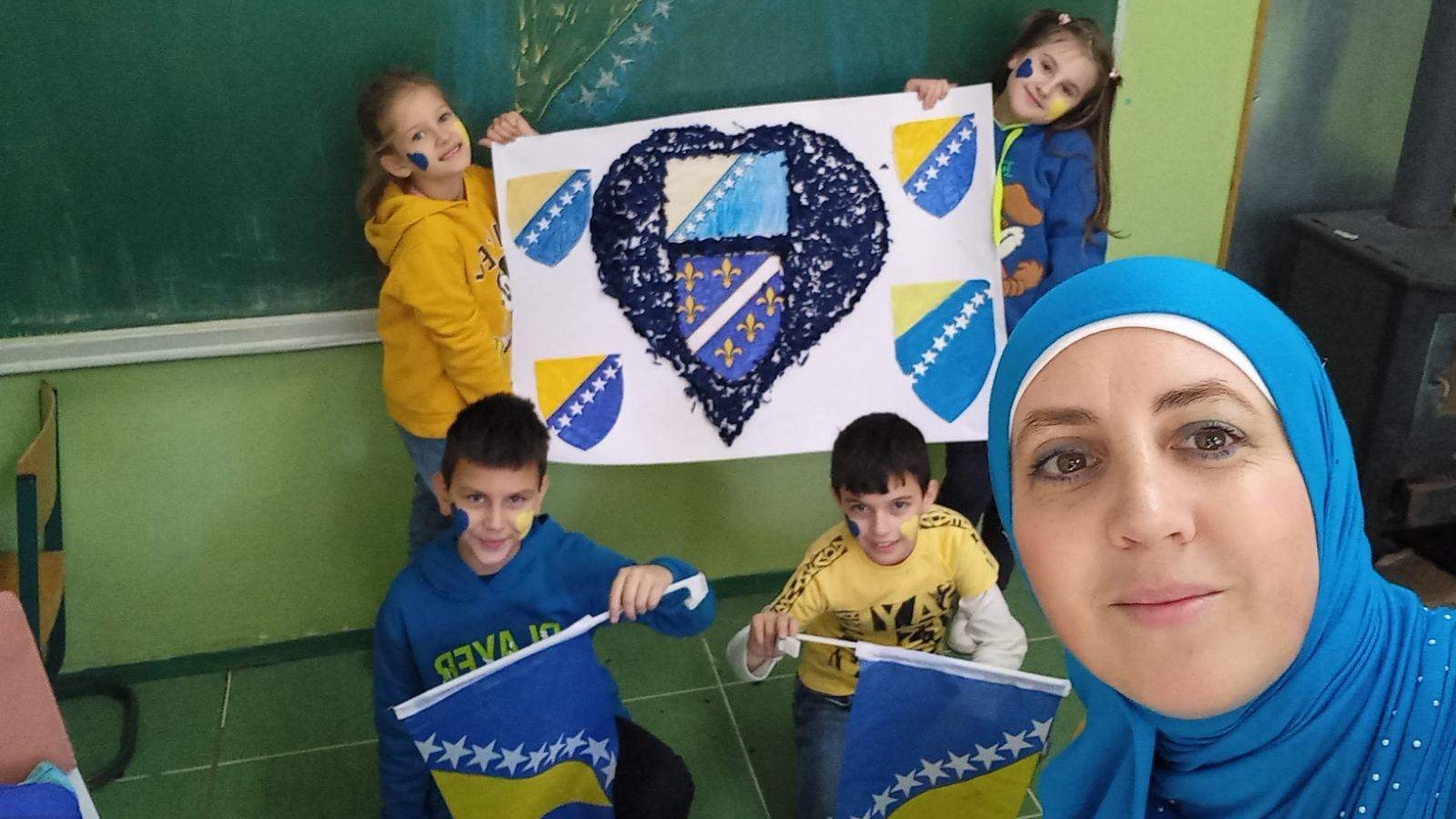 Učenici u Zvorniku obilježili Dan državnosti: Pokazujemo ljubav prema domovini