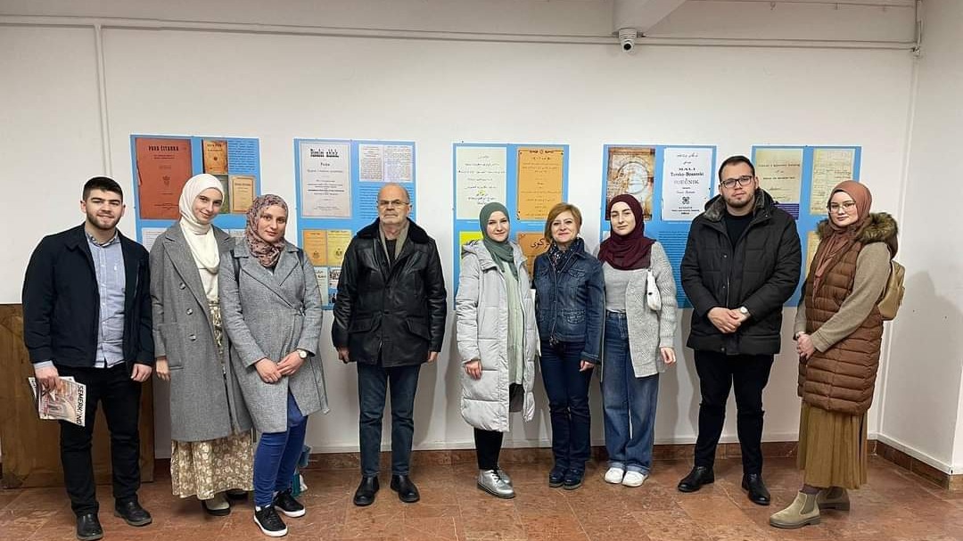Studenti FIN-a sa dr. Bajraktarevićem posjetili Muzej književnosti i pozorišne umjetnosti 