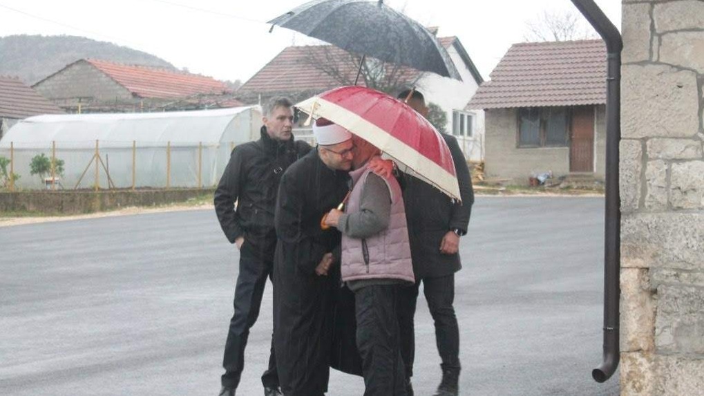 Za Islamsku zajednicu Bošnjaci u rubnim krajevima su važni: Bajrak domovine u Neumu, Ivanici i Trebinju