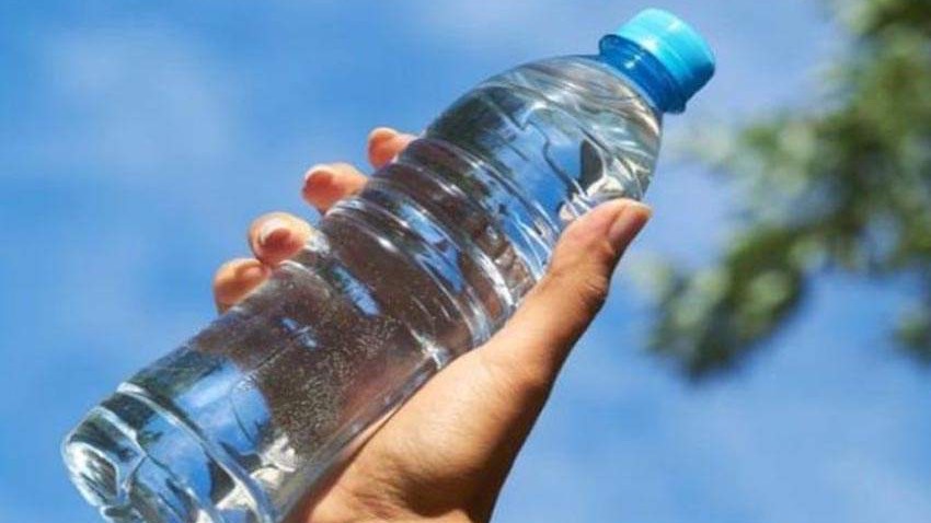 Novcem koji trošimo na kupovinu flaširane vode na globalnoj razini bi mogli osigurati pitku vodu svima