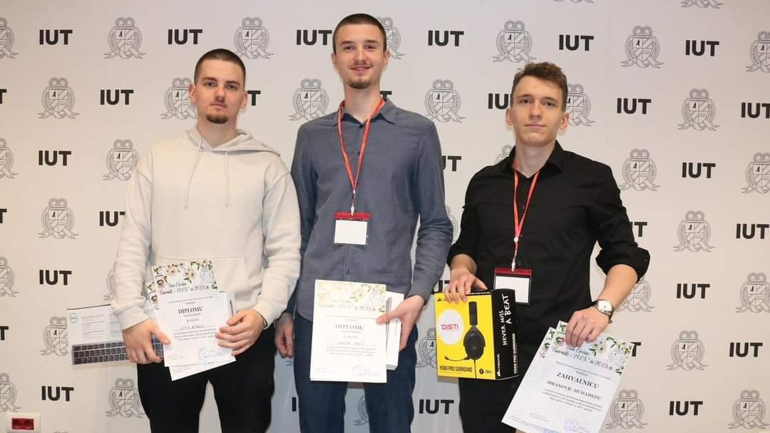 Muhamed Ibranović učenik travničke medrese osvojio treće mjesto na takmičenju iz programiranja 
