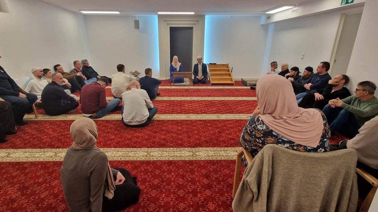 Ramazanska praksa: Tokom angažmana u Norveškoj, Medina nastoji prenijeti kur'anske poruke optimizma