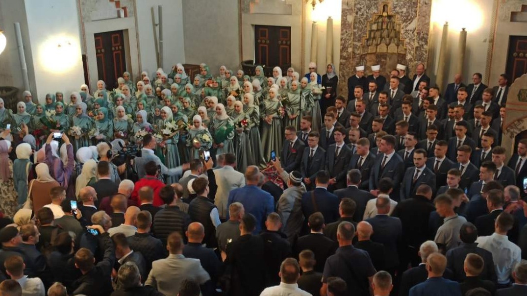 Svečanom akademijom ispraćena 473. generacija Gazi Husrev-begove medrese 