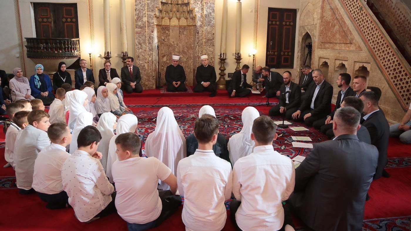 U Gazi Husrev-begovoj džamiji upriličen program povodom završetka mektepske pouke u 2022/23. godini