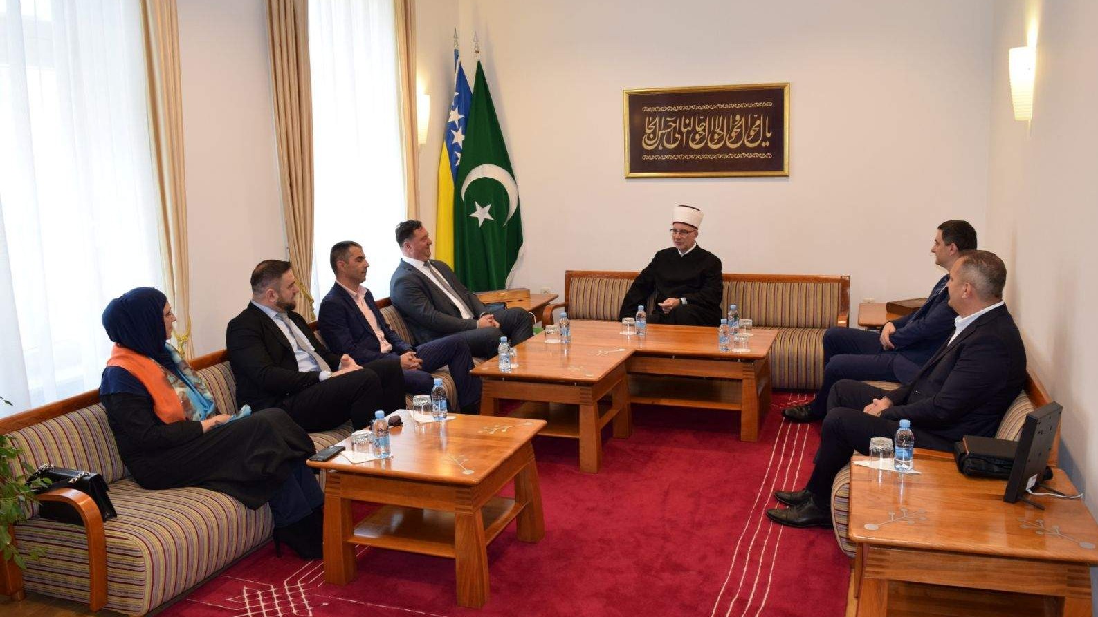 Muftija tuzlanski i direktor Media centra razgovarali o medijskom praćenju godišnjice genocida u Srebrenici