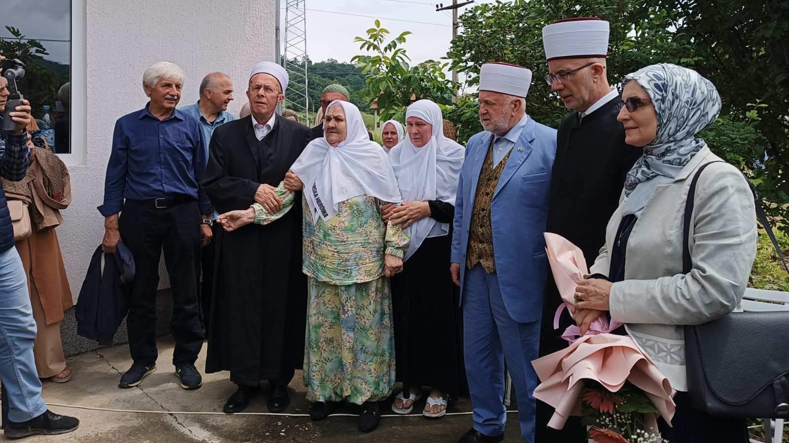 U Konjević Polju proučena ikrar dova nani Fati Orlović (VIDEO)