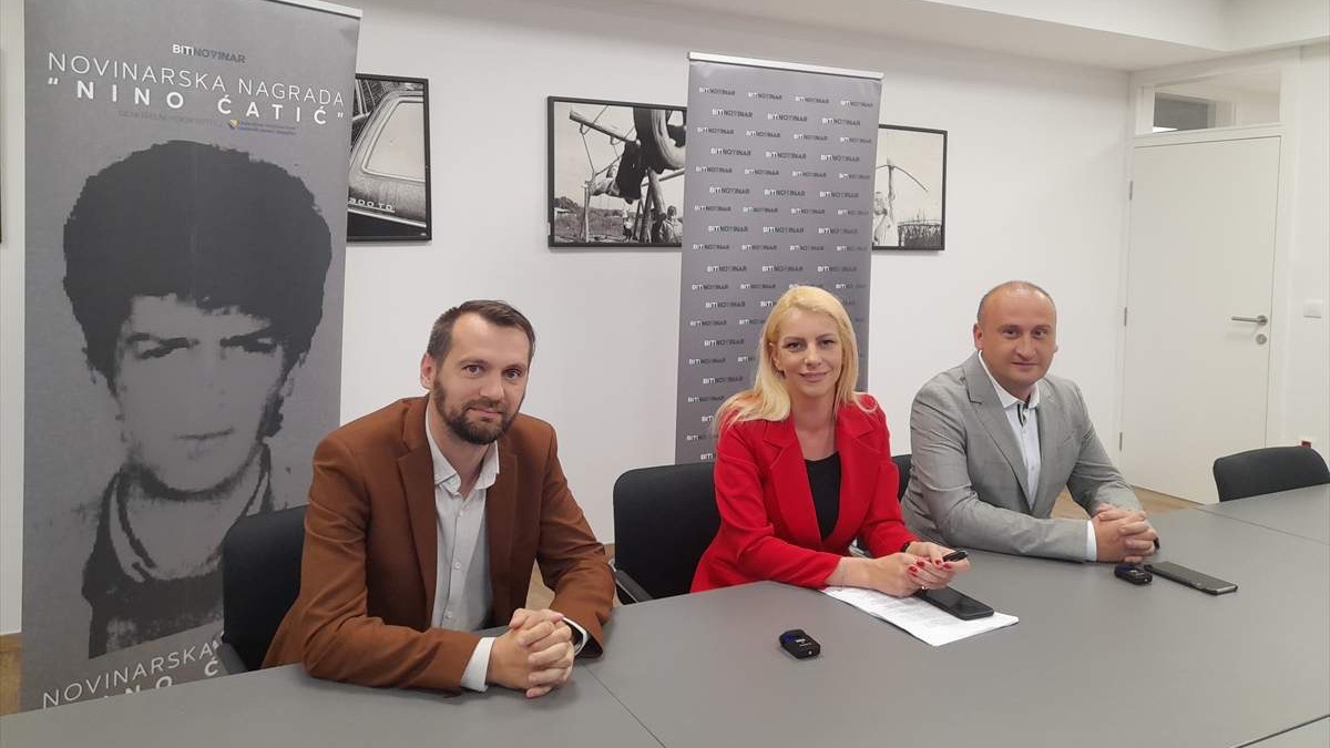 Srebrenica: Raspisan konkurs za dodjelu novinarske nagrade "Nino Ćatić"