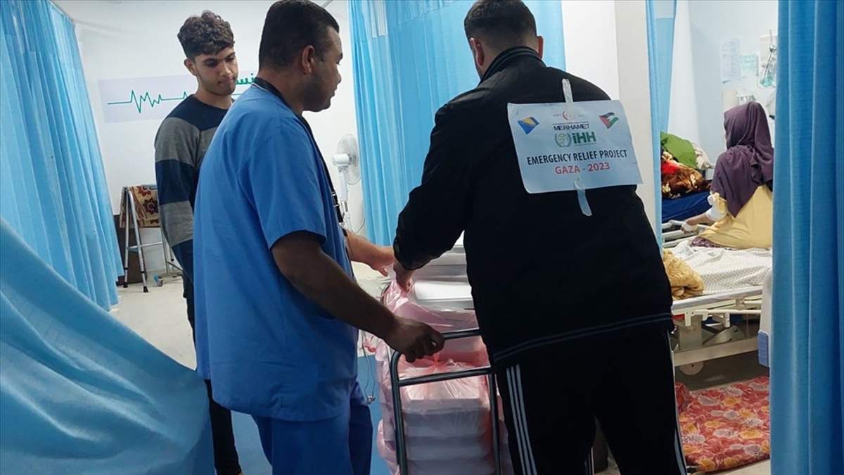"Merhamet" počeo pripremu obroka za ranjene i bolesne u bolnici u Gazi