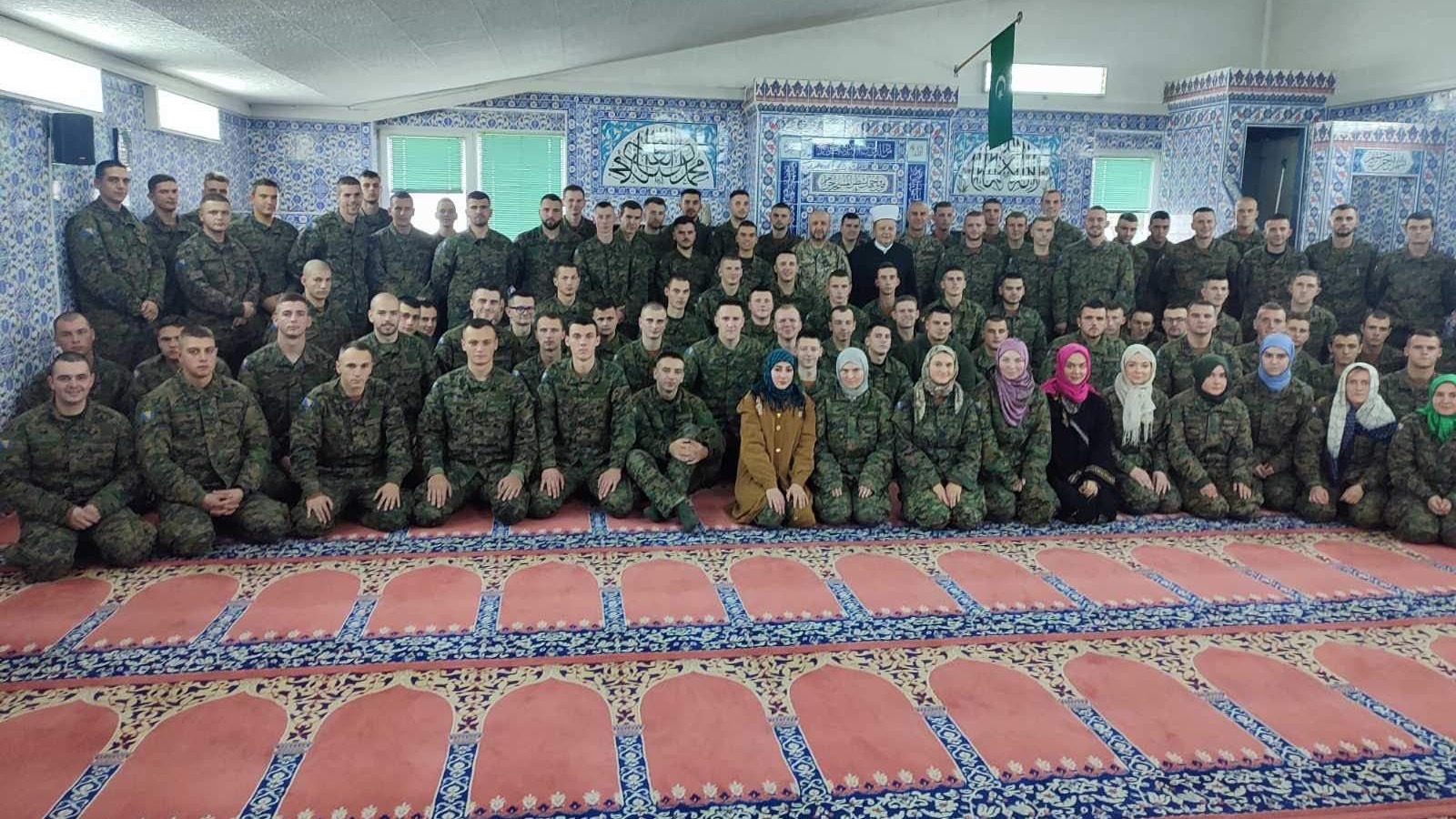 Dova za završetak obuke 30. klase vojnika Oružanih snaga Bosne i Hercegovine
