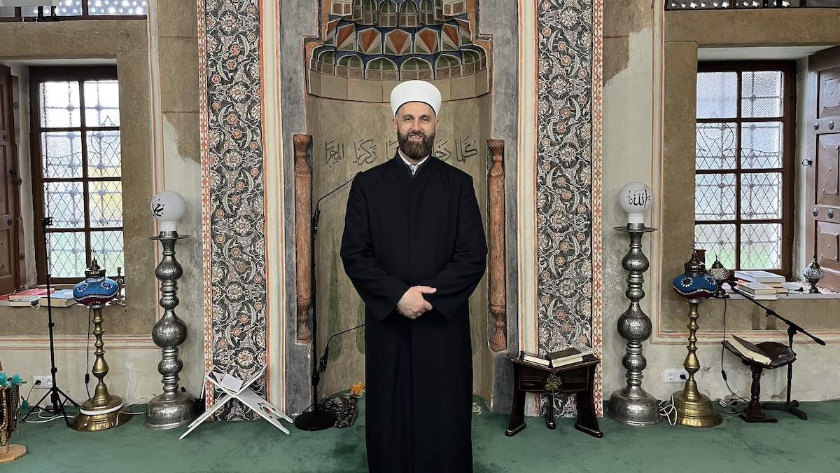 Iftarski program na radiju BIR – Muhamed-ef. Velić: Vjernikova dobrota ima karakter terapije, ona popravlja čovjeka