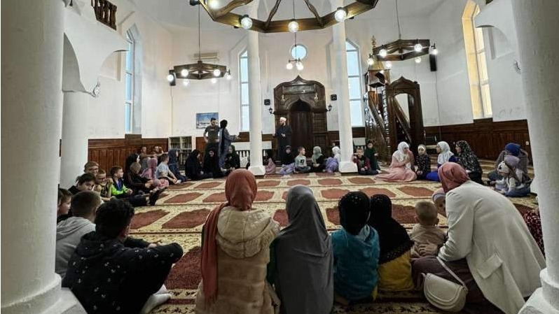 Velika Kladuša: Počela rekonstrukcija unutrašnjosti džamije u Todorovu