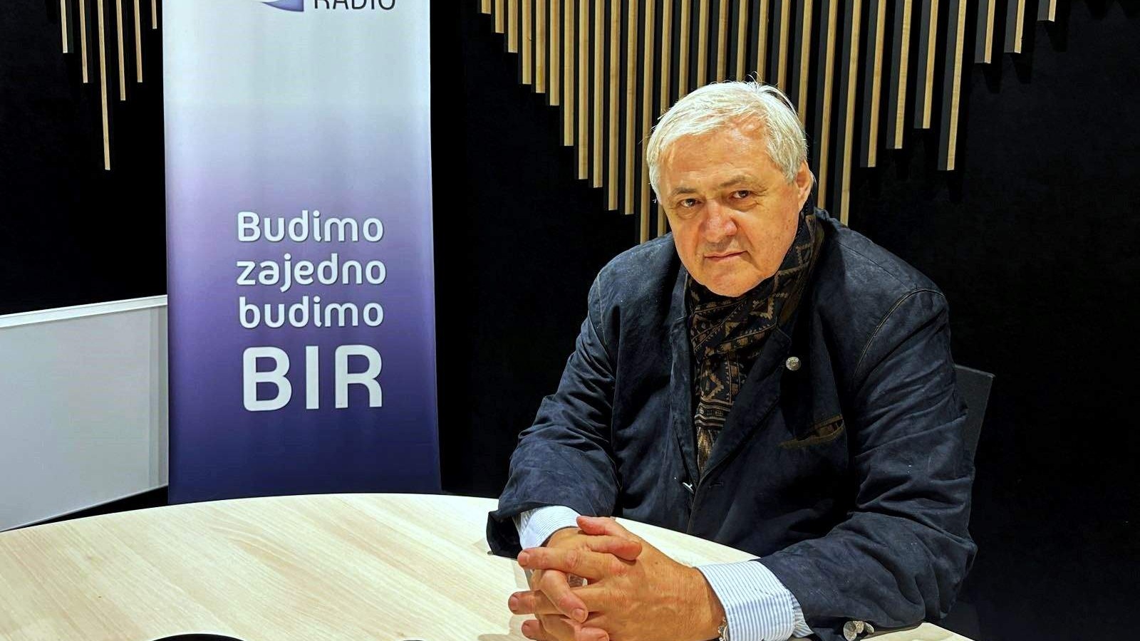 Iza imena Safet Oručević - Lijepi Mostar, teška politika