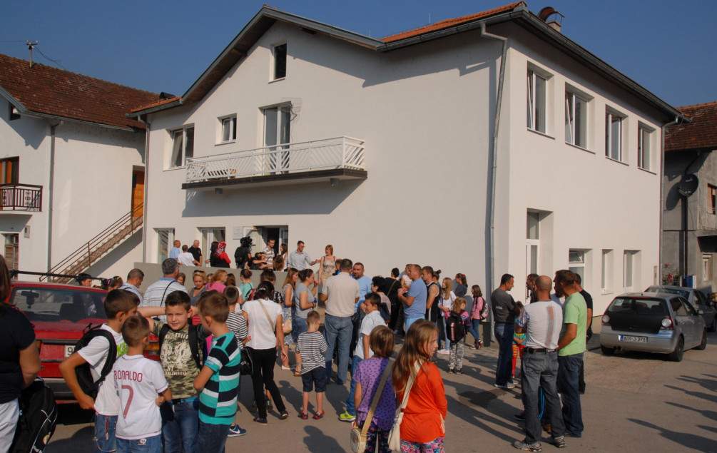 kasaba.jpg - Nova Kasaba: Pet učenika zbog teške materijalne situacije prekida školovanje, ostali nastavljaju borbu za bosanski jezik