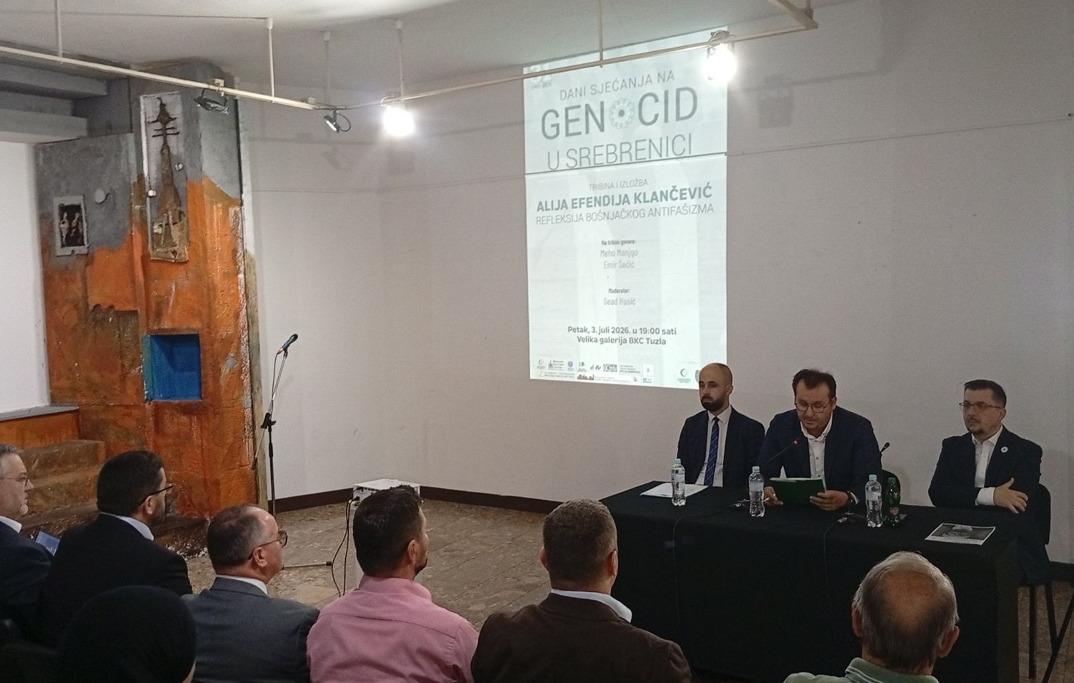 Izložba i tribina održane su u okviru Dana sjećanja na genocid u Srebrenici