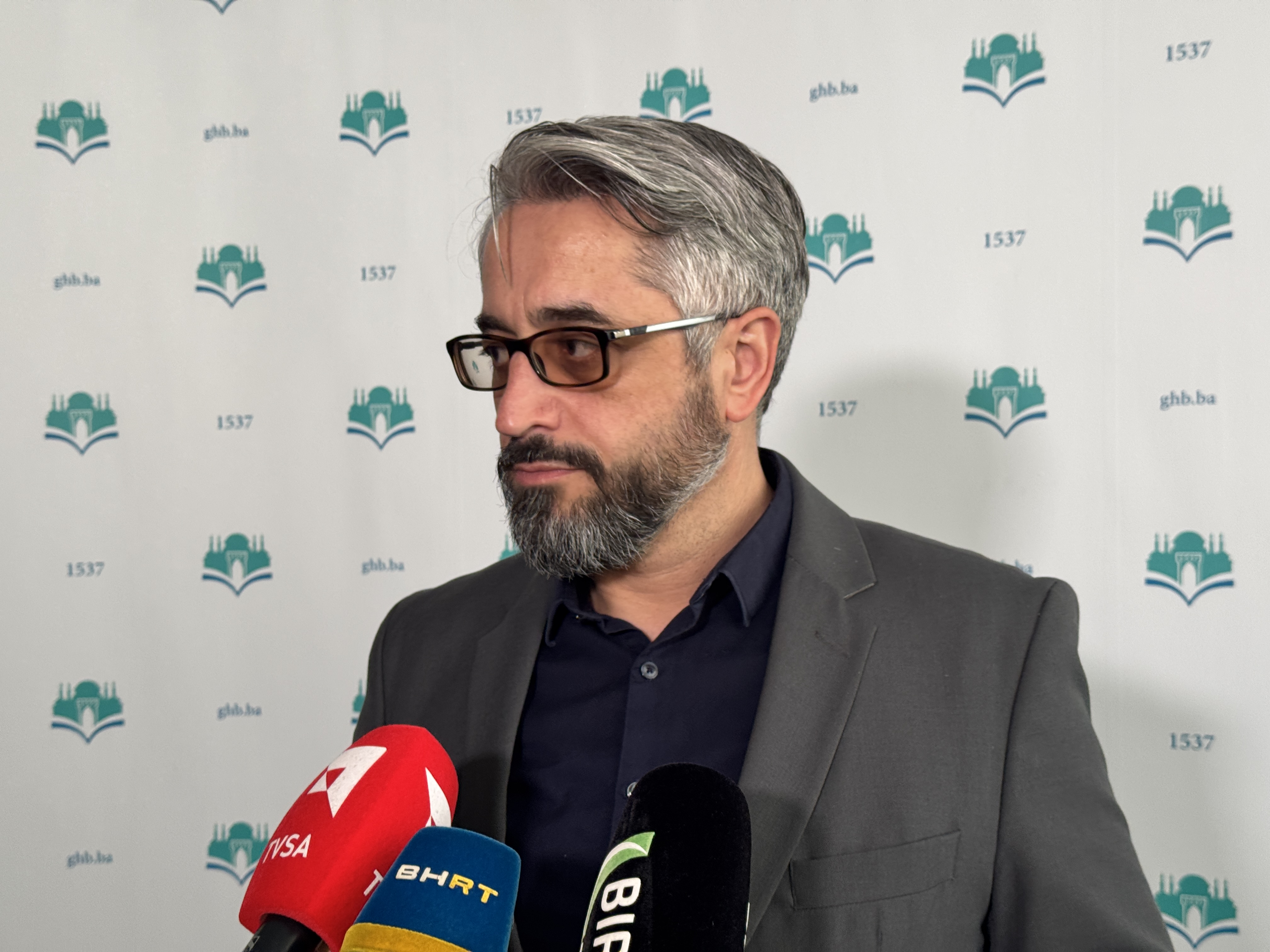 Prof. dr. Sead Šemsović Prof. dr. Sead Šemsović