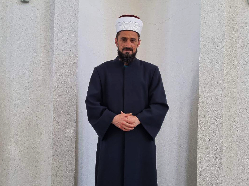Muhamed-ef. Dragolovčanin, glavni imam MIZ Glamoč Muhamed-ef. Dragolovčanin, glavni imam MIZ Glamoč