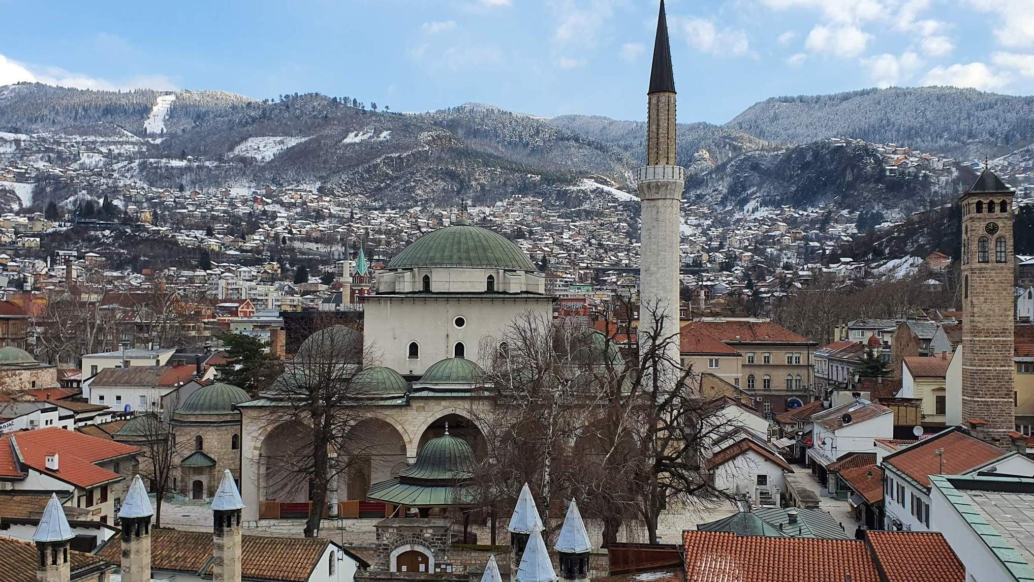 09-18-36-media-centar-sutra-uzivo-prenos-dzume-iz-gazi-husrev-begove-dzamije14105.jpg - Tri velike godišnjice Islamske zajednice obilježene u 2021. godini