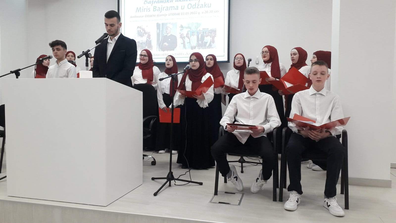 279556177_4818358808292169_1875575034478176361_n.jpg - Odžak: Održana bajramska akademija