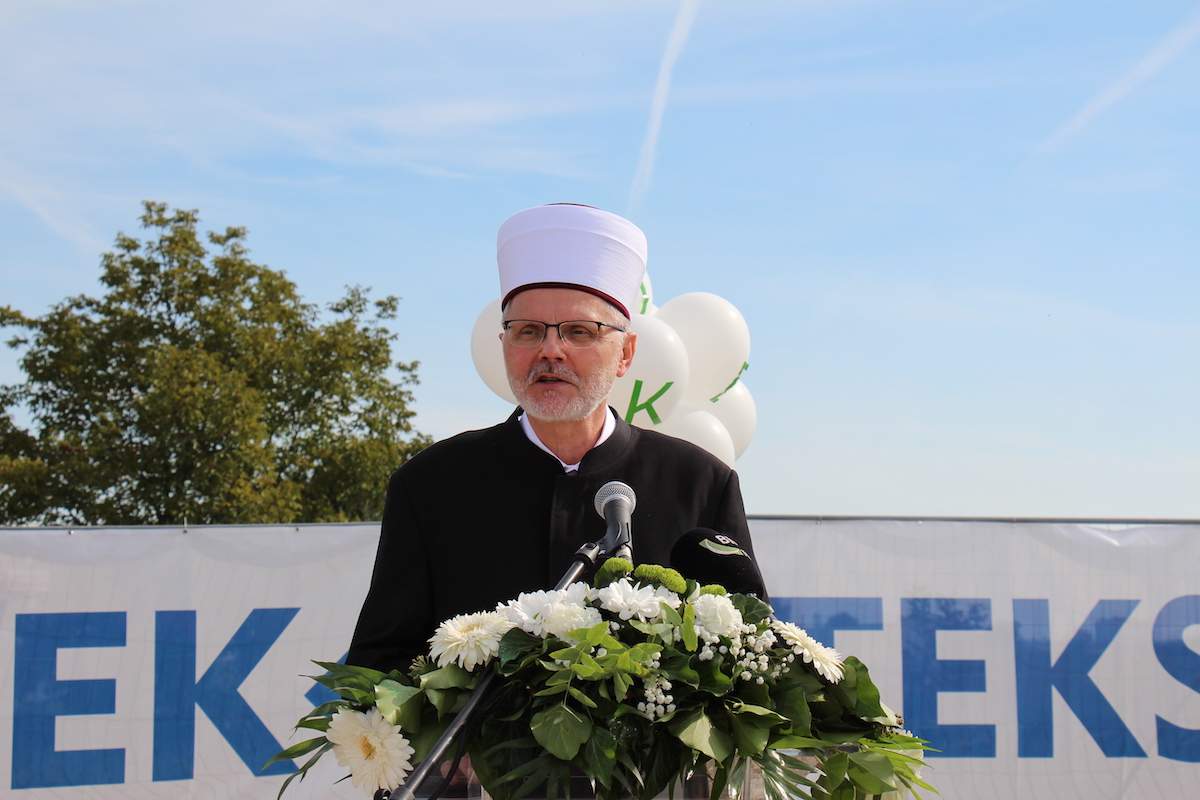 IMG_5916.JPG - Svečano položen kamen temeljac za Islamski centar u Osijeku 
