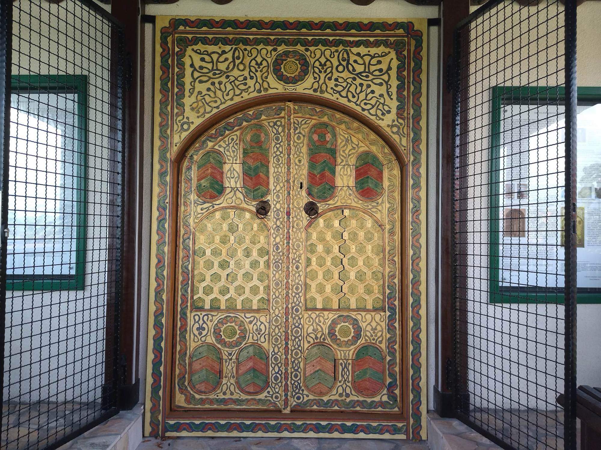 319940361_621790183035349_8915729312305936617_n.jpg - Restaurirana vrata stare džamije u Srebreniku: Na restauraciju se čekalo 37 godina