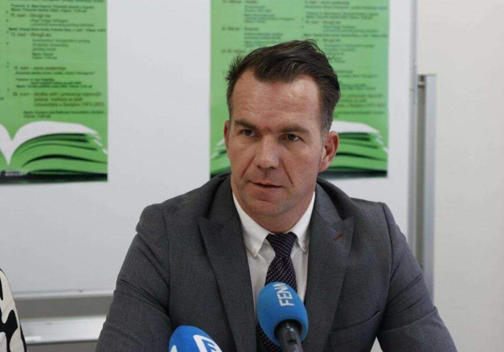0-1.jpeg - Jasmin Hodžić: Jezik je društveno, samim tim i prvorazredno političko pitanje