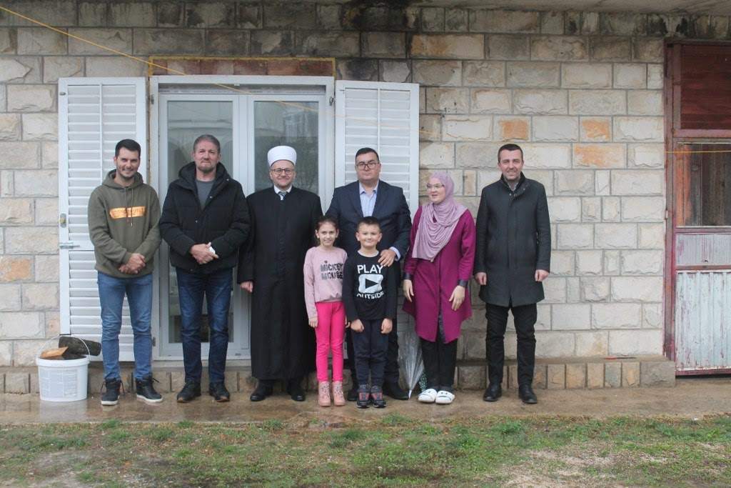 0-6.jpeg - Muftija mostarski u posjeti Bošnjacima Neuma, Ivanjice i Trebinja: Za Islamsku zajednicu Bošnjaci u rubnim krajevima su važni