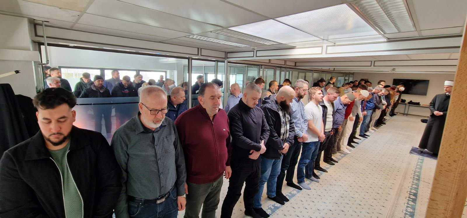 IMG-3e7c11107924acf7f47230253da8215e-V.jpg - Ramazanska praksa: Za studentima hafizima u belgijskom džematu